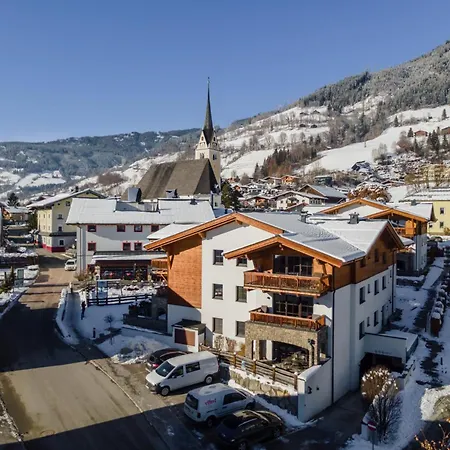 Tauern Mitterwirt Kombi Penthouse Apartament *