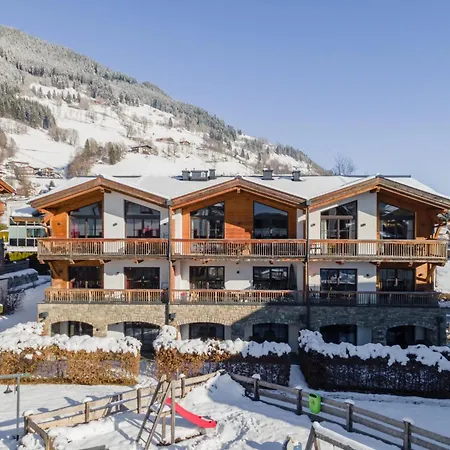 Tauern Mitterwirt Kombi Penthouse Apartament *